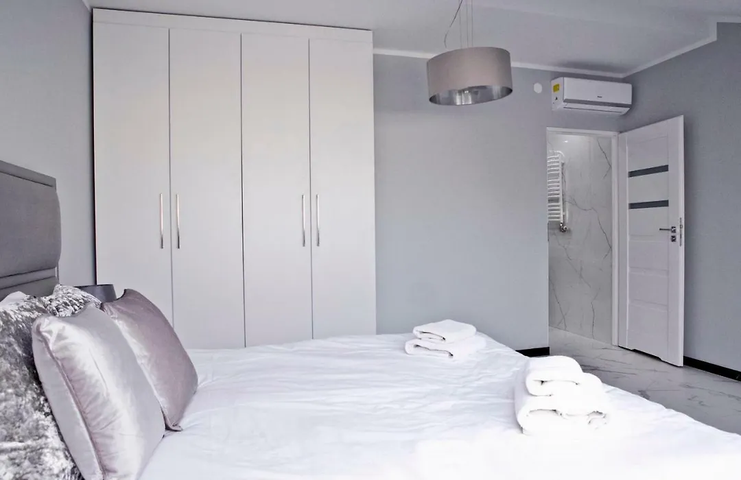 Elegant City Center Apartment Pawlikowskiego 8-1
